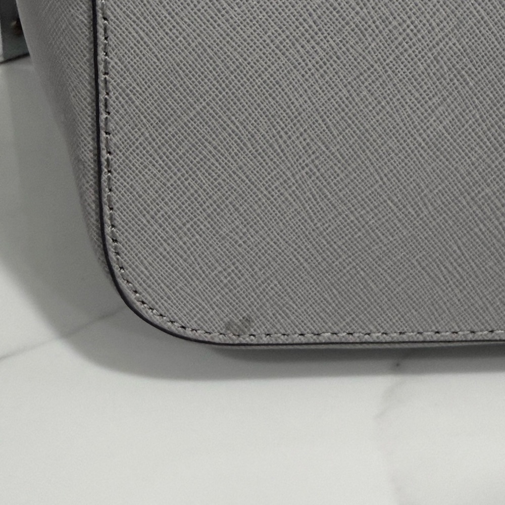 Michael Kors Jet Set Travel Large Tote Bag with laptop separator Gray EUC! - Picture 4 of 16